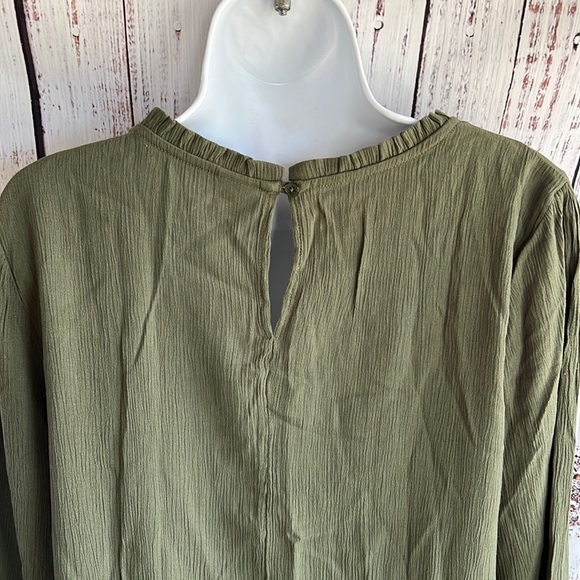 Time and Tru Embroidered Floral Bell Long Sleeve Olive Blouse Size S (4-… - Picture 11 of 16